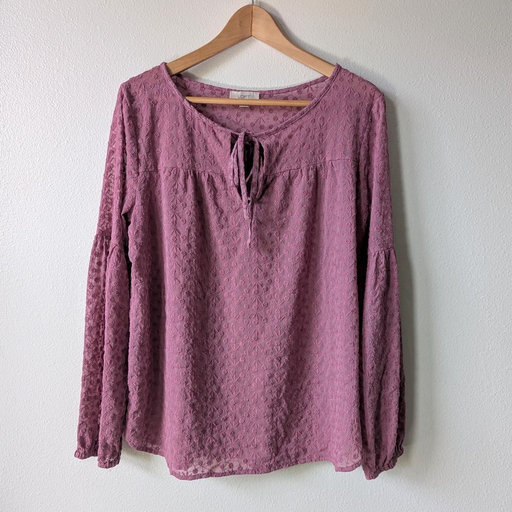 LOFT Tie Front Floral Lace Blouse in Pink Size M